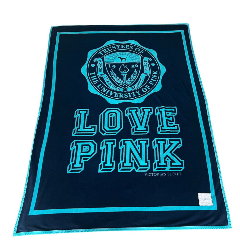 Vintage Y2K 2008 Victoria Secret PINK Love‎ Pink University Crest Fleece Blanket